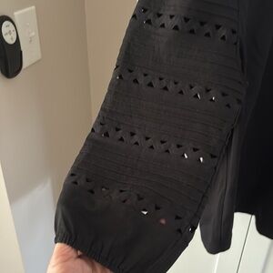 Chico's Black 3/4 Sleeve top, size 2 (L), NWT